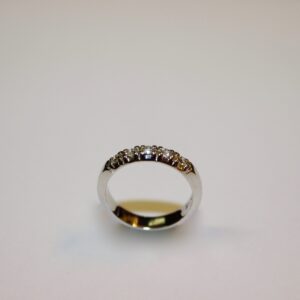 Alliancering 14 kt hvidguld diamanter