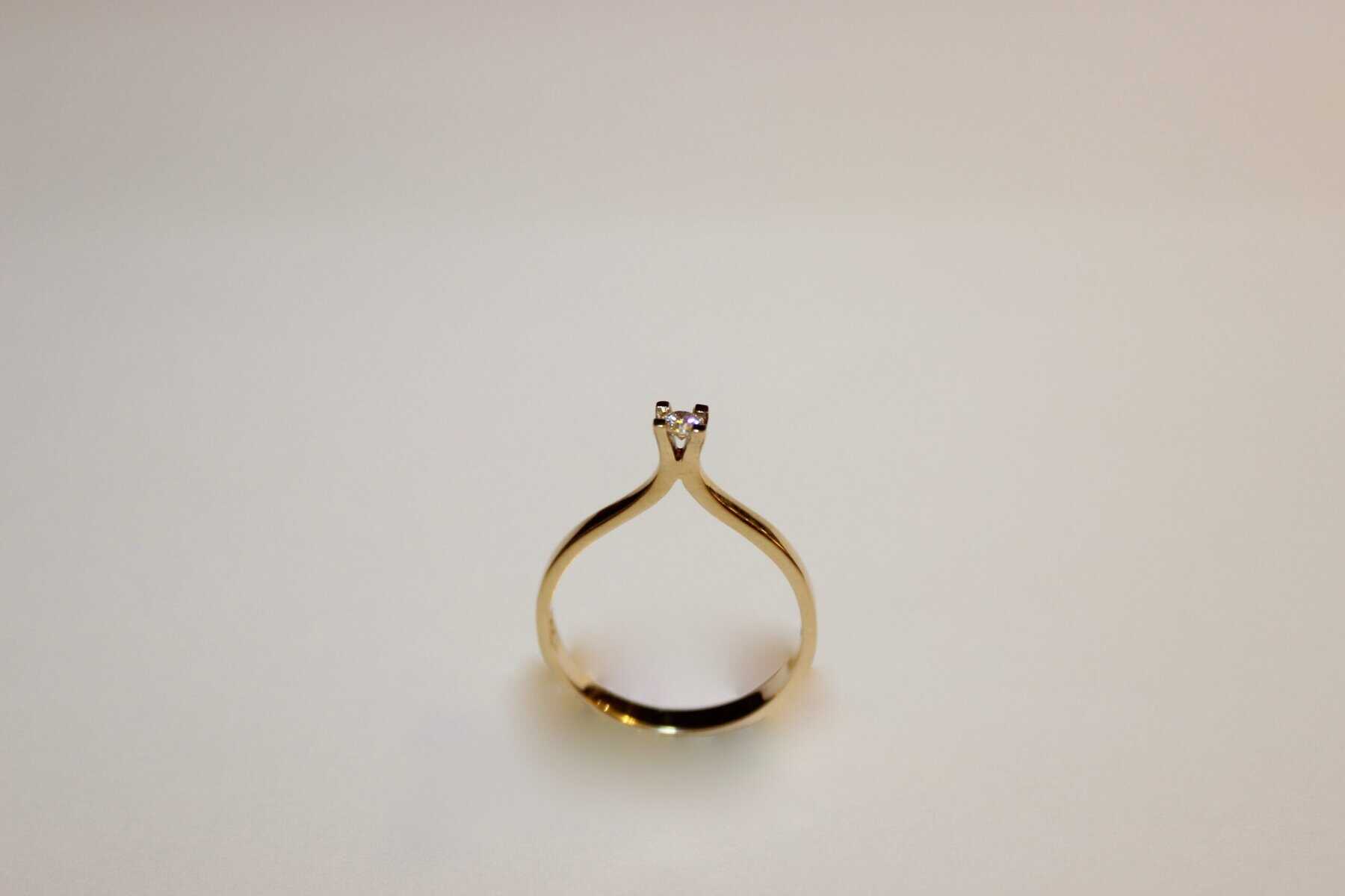 Solitaire ring 14 kt guld 0,10 W.SI - Billede 2