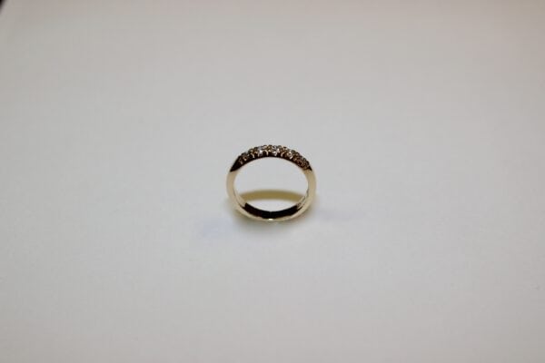 Alliancering 14 kt guld med diamanter