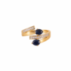 18 kt guldring med safir og diamanter
