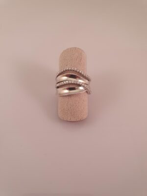 "Dreams" Hvidguldsring med diamanter