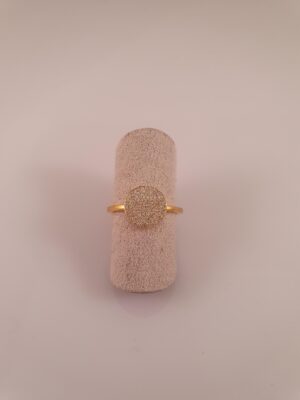 Guldring med diamanter