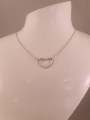 Hvidguldsvedhæng med diamanter