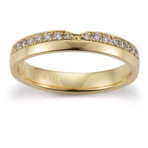 Gerstner vielsesring i guld med 0,15 ct.