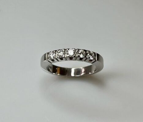 SKN Hvidguld alliancering m 5x0.10ct