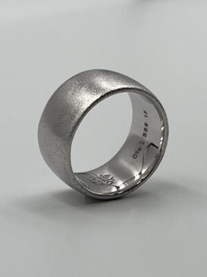 Ole Lynggaard "Love You" 14kt hvidgulds ring A2212-1620