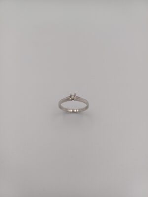 SKN 14kt hvidguld solitairering med 0.10ct w/si.