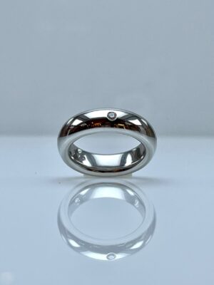 Ole Lynggaard 14kt ring med en brillant